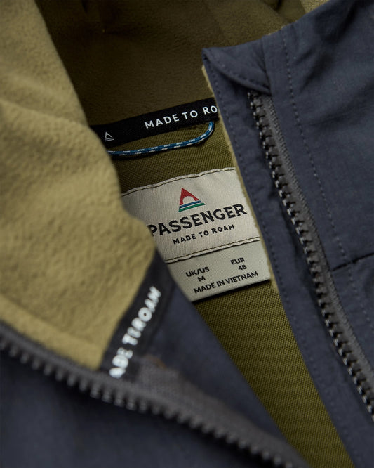 Roamer Lite Recycled Softshell Jacket - Black/Khaki